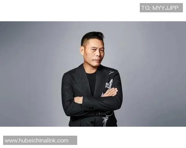 足球明星的传奇故事与奋斗历程启示我们的人生智慧与追梦精神 足球明星的传奇故事与奋斗历程启示我们的人生智慧与追梦精神