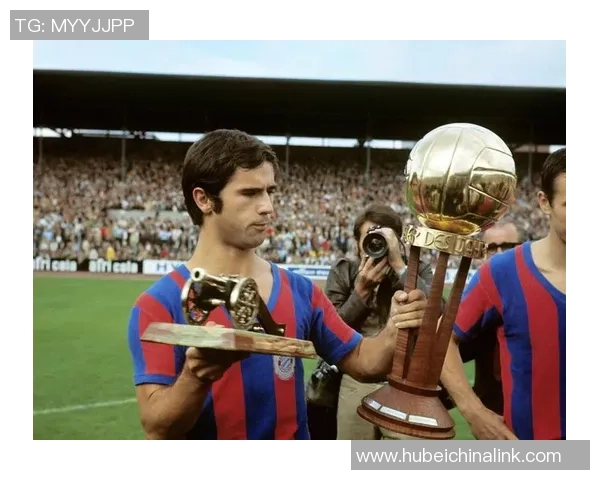 近代足球明星名单盘点与成就分析探索 近代足球明星名单盘点与成就分析探索